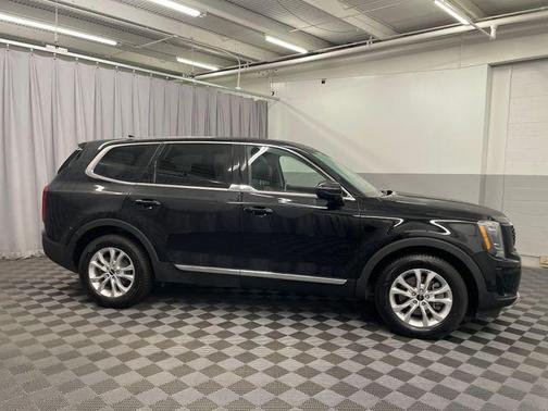 2022 Kia Telluride LX