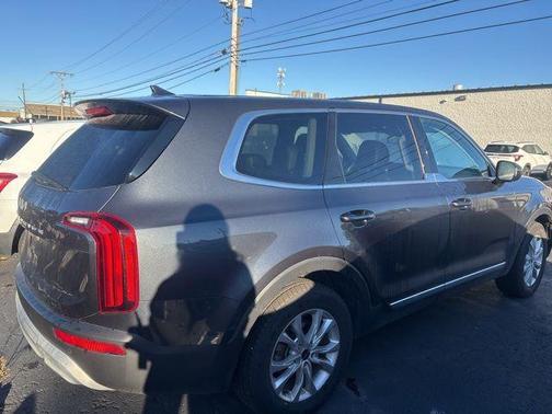 2022 Kia Telluride LX