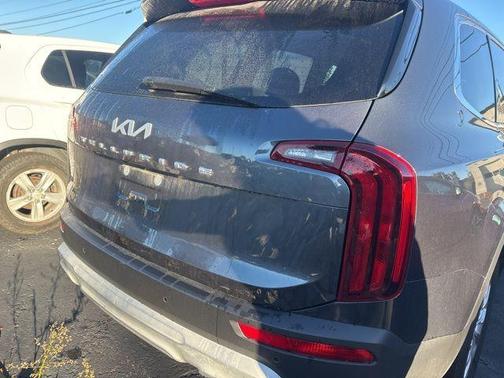 2022 Kia Telluride LX