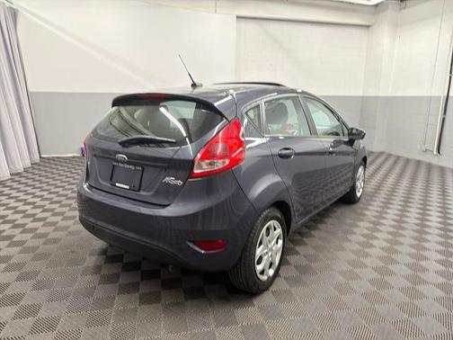 Gray Metallic 2013 Ford Fiesta SE