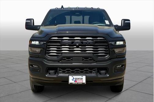 2025 RAM 2500 Tradesman Crew Cab 4x4 6'4' Box