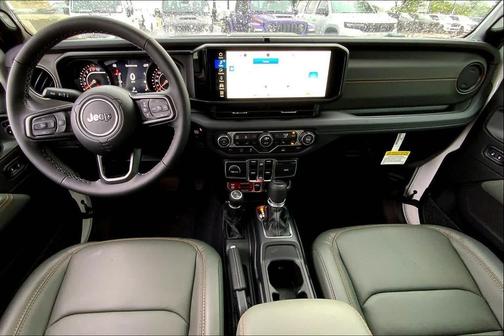 Bright White Clearcoat 2026 Jeep Gladiator Mojave 4x4