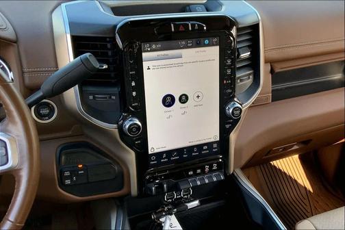 2023 RAM 3500 Laramie Crew Cab 4x4 8' Box