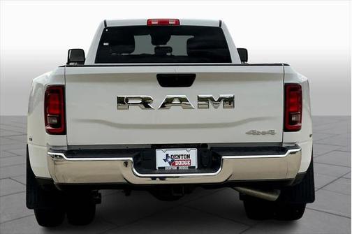 2025 RAM 3500 Tradesman Crew Cab 4x4 8' Box