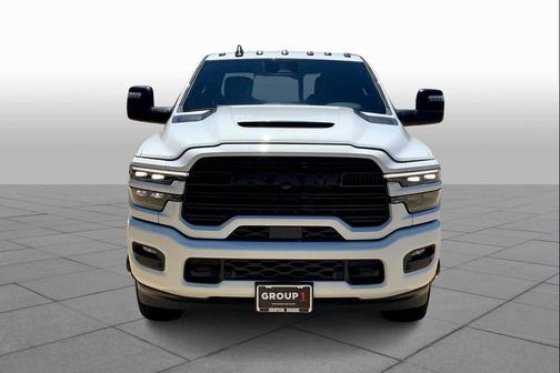 2025 RAM 3500 Laramie Crew Cab 4x4 8' Box
