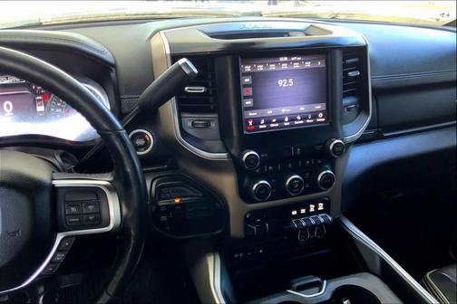 2019 RAM 2500 Laramie Crew Cab 4x4 6'4' Box