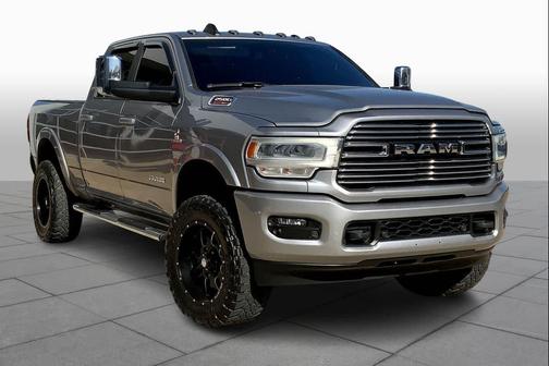 2019 RAM 2500 Laramie Crew Cab 4x4 6'4' Box
