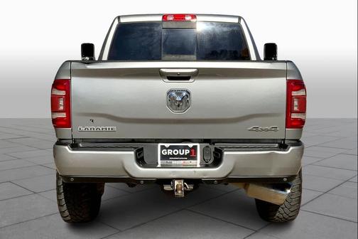 2019 RAM 2500 Laramie Crew Cab 4x4 6'4' Box