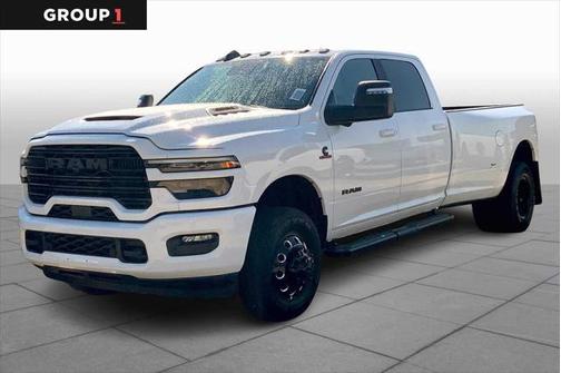 2026 RAM 3500 Laramie Crew Cab 4x4 8' Box