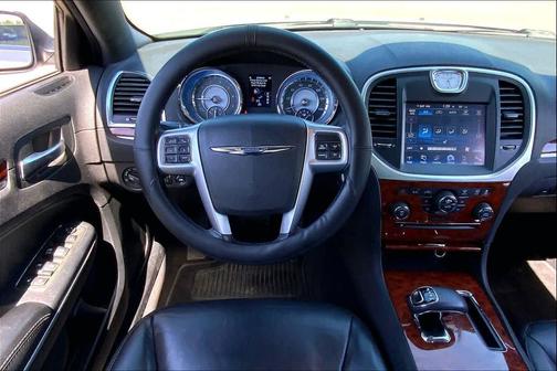 Ivory Tri-Coat Pearl 2013 Chrysler 300 S