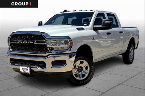 2023 RAM 3500 Tradesman Crew Cab 4x4 6'4' Box