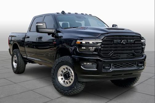 Diamond Black Crystal Pearlcoat 2026 RAM 2500 Laramie Crew Cab 4x4 6'4' Box