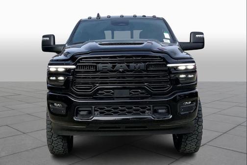 Diamond Black Crystal Pearlcoat 2026 RAM 2500 Laramie Crew Cab 4x4 6'4' Box