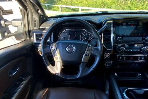 2022 Nissan Titan Platinum Reserve