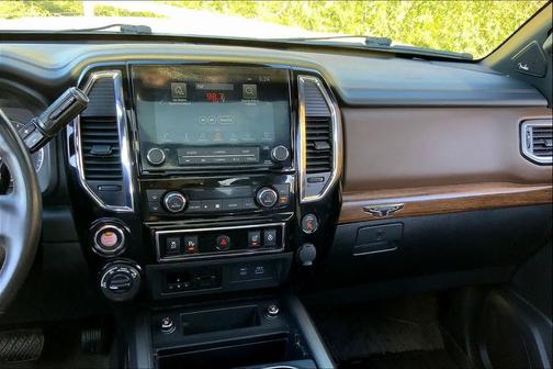 2022 Nissan Titan Platinum Reserve