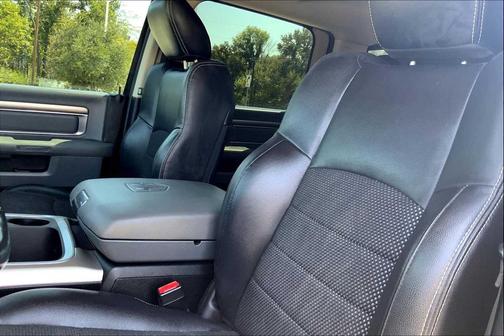 2018 RAM 2500 Big Horn Crew Cab 4x4 6'4' Box