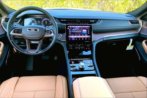 2025 Jeep Grand Cherokee Summit