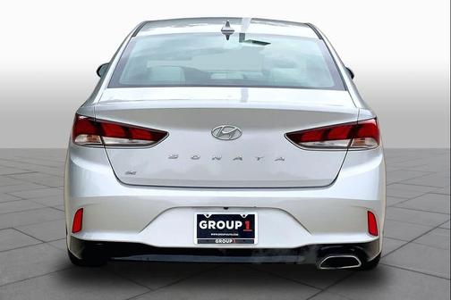 Symphony Silver 2019 Hyundai SONATA SE