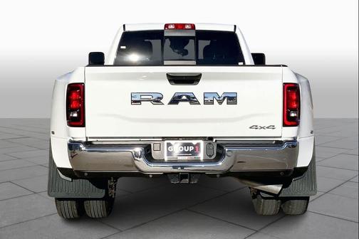 2026 RAM 3500 Tradesman Crew Cab 4x4 8' Box