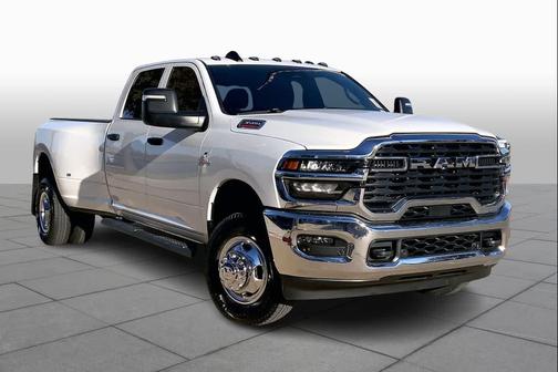 2026 RAM 3500 Tradesman Crew Cab 4x4 8' Box