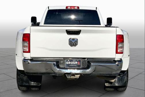 2021 RAM 3500 Tradesman Crew Cab 4x4 8' Box