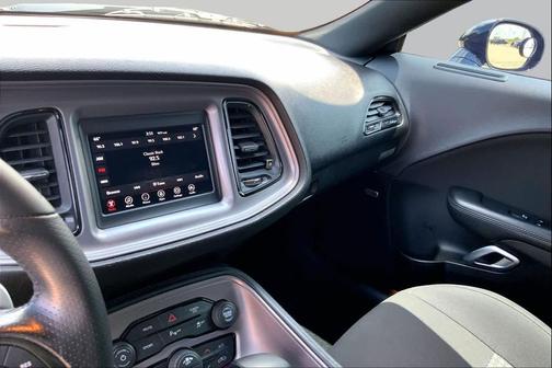 Pitch Black Clearcoat 2023 Dodge Challenger R/T