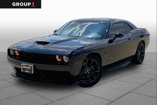 Pitch Black Clearcoat 2023 Dodge Challenger R/T