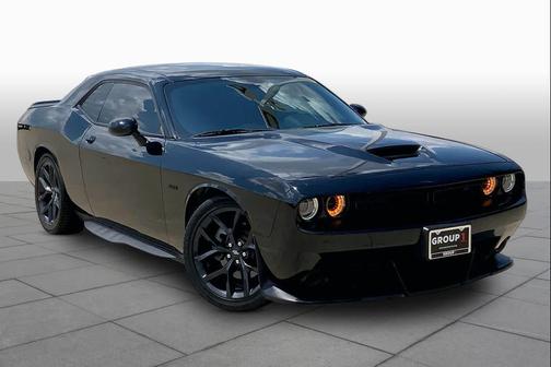 Pitch Black Clearcoat 2023 Dodge Challenger R/T