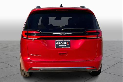 2026 Chrysler Pacifica L