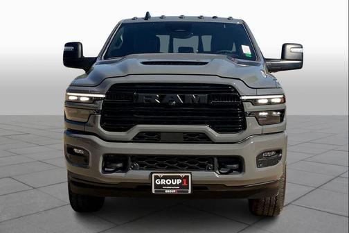 Ceramic Gray Clearcoat 2026 RAM 2500 Laramie Crew Cab 4x4 6'4' Box