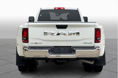 2025 RAM 3500 Lone Star Crew Cab 4x4 8' Box