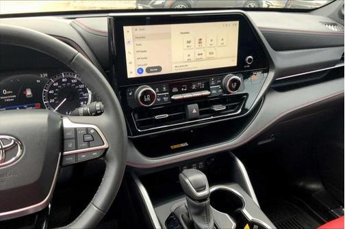 2024 Toyota Highlander XSE
