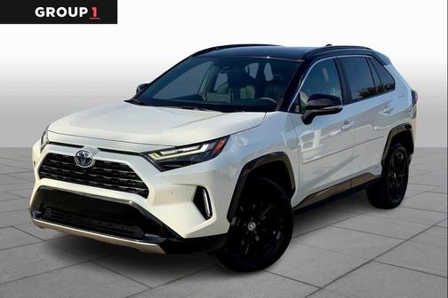 2022 Toyota RAV4 Hybrid SE