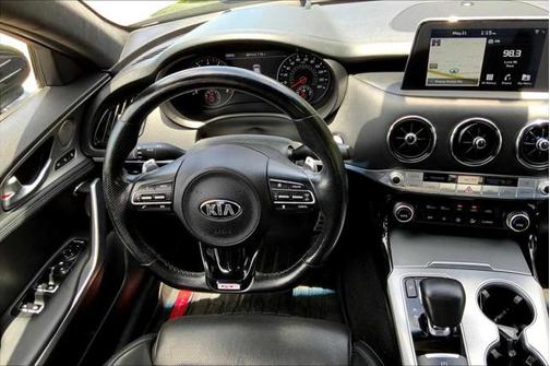 2020 Kia Stinger GT2