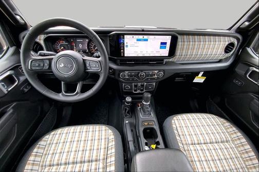 Black Clearcoat 2026 Jeep Wrangler 4-Door 85th Anniversary Edition