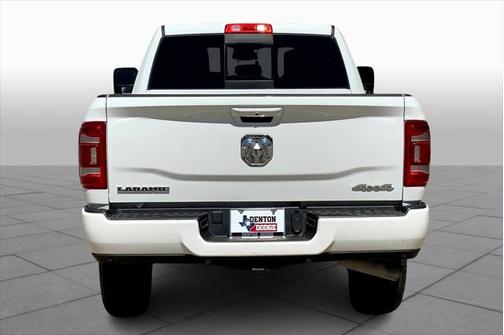 2023 RAM 2500 Laramie Crew Cab 4x4 6'4' Box