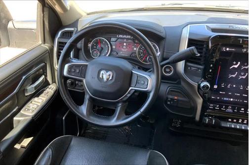 2023 RAM 2500 Laramie Crew Cab 4x4 6'4' Box