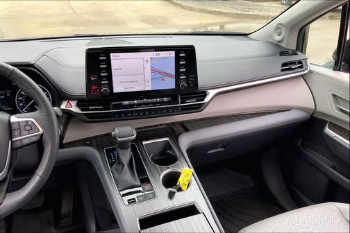 2024 Toyota Sienna Limited