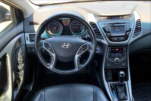 2016 Hyundai ELANTRA Limited