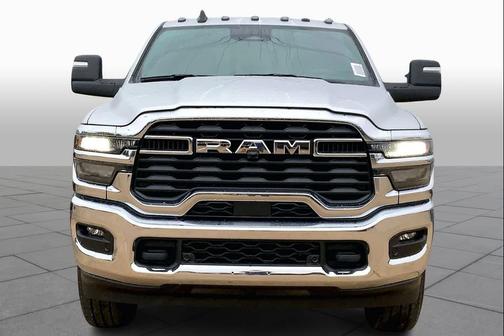 2026 RAM 2500 Tradesman Crew Cab 4x4 6'4' Box