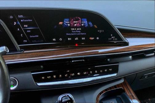2022 Cadillac Escalade ESV Premium Luxury
