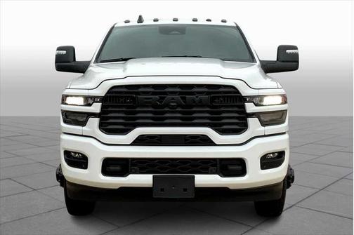 2025 RAM 3500 Lone Star Crew Cab 4x4 8' Box