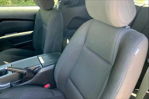 2013 Ford Mustang V6