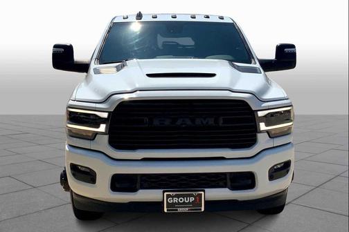 2023 RAM 3500 Laramie Crew Cab 4x4 8' Box
