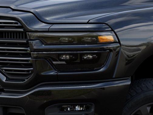 Diamond Black Crystal Pearlcoat 2026 RAM 2500 Laramie Crew Cab 4x4 6'4' Box