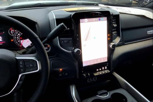 Bright White Clearcoat 2026 RAM 3500 Lone Star Crew Cab 4x4 8' Box