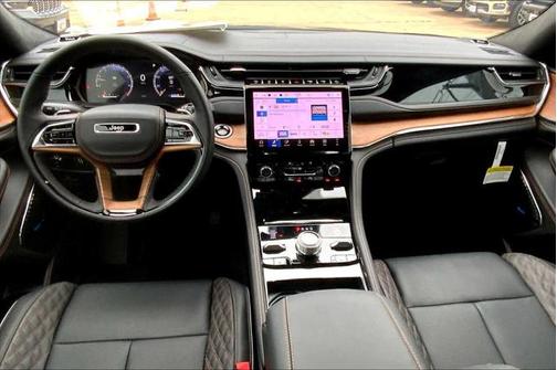 2025 Jeep Grand Cherokee Summit