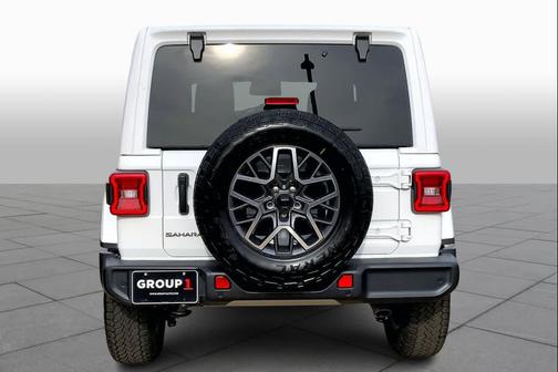 2026 Jeep Wrangler 4-Door Sahara 4x4