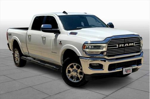 2019 RAM 2500 Laramie Crew Cab 4x4 6'4' Box