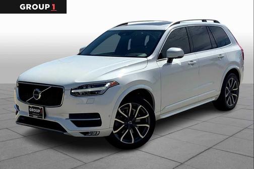 2018 Volvo XC90 T6 Momentum